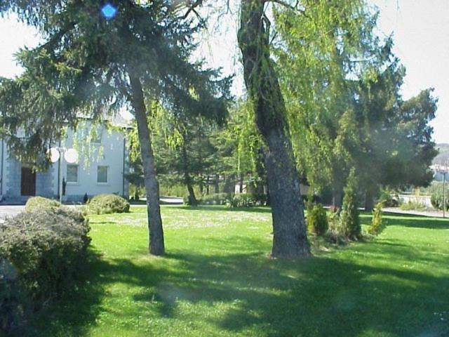 Real Hotel Guardo Bagian luar foto