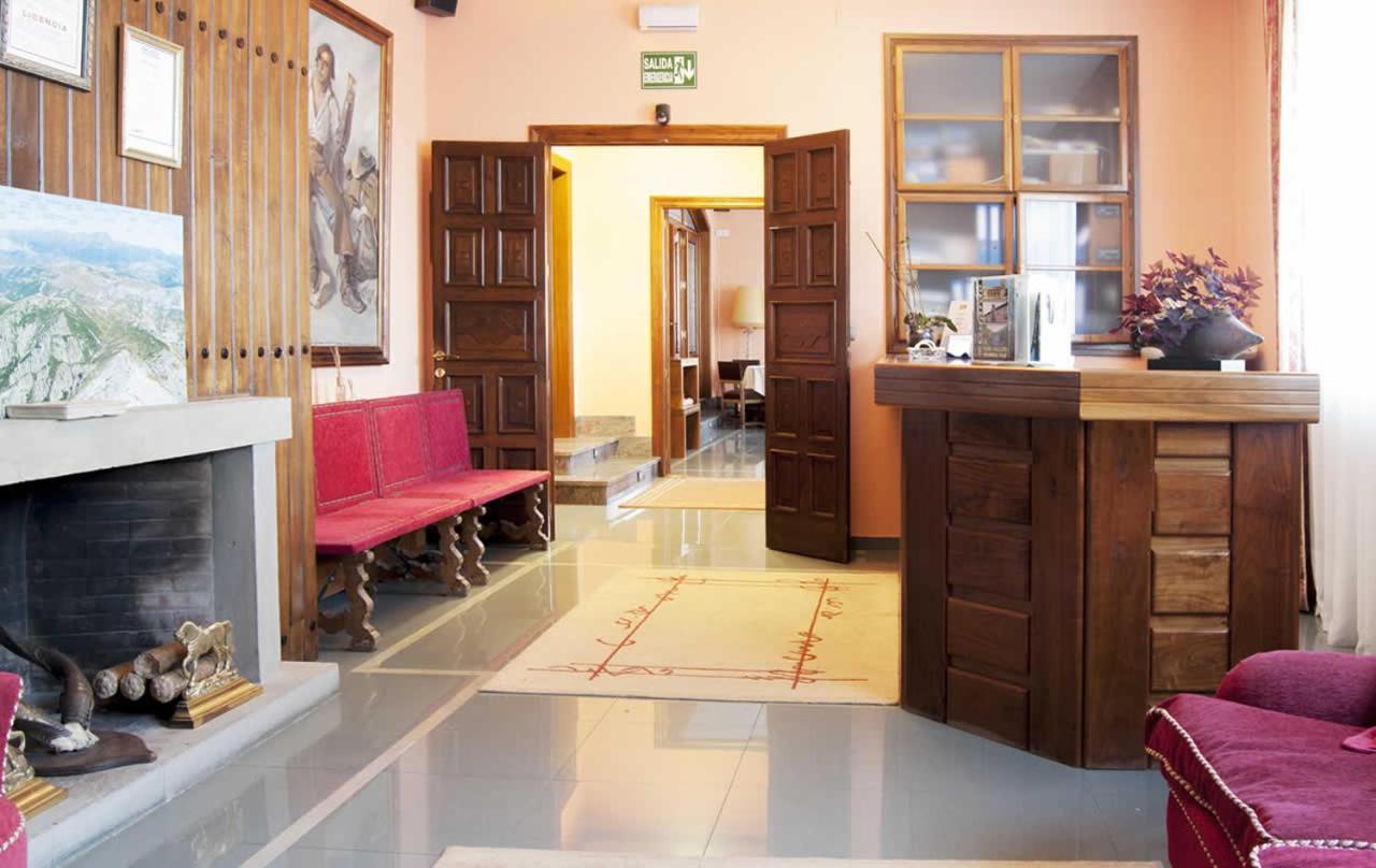 Real Hotel Guardo Bagian luar foto