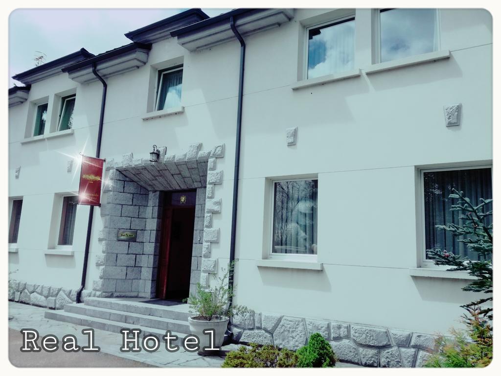 Real Hotel Guardo Bagian luar foto