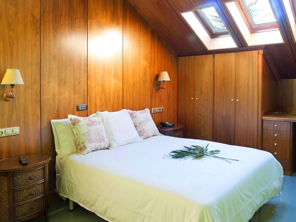 Real Hotel Guardo Bagian luar foto